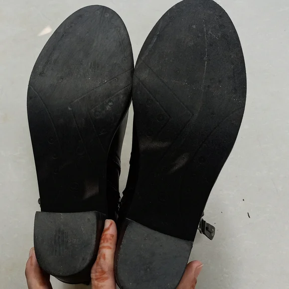 Long Shoes - Picture 5 of 10